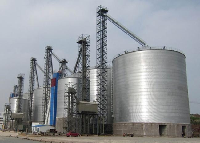 特克斯大型钢板库构造参数及水泥储存质量